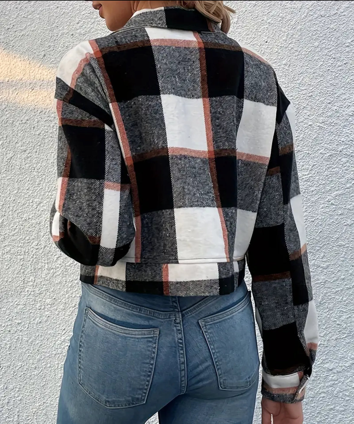 Black Cropped Plaid Jacket with Working Pockets